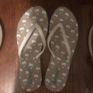 Reef flip flops